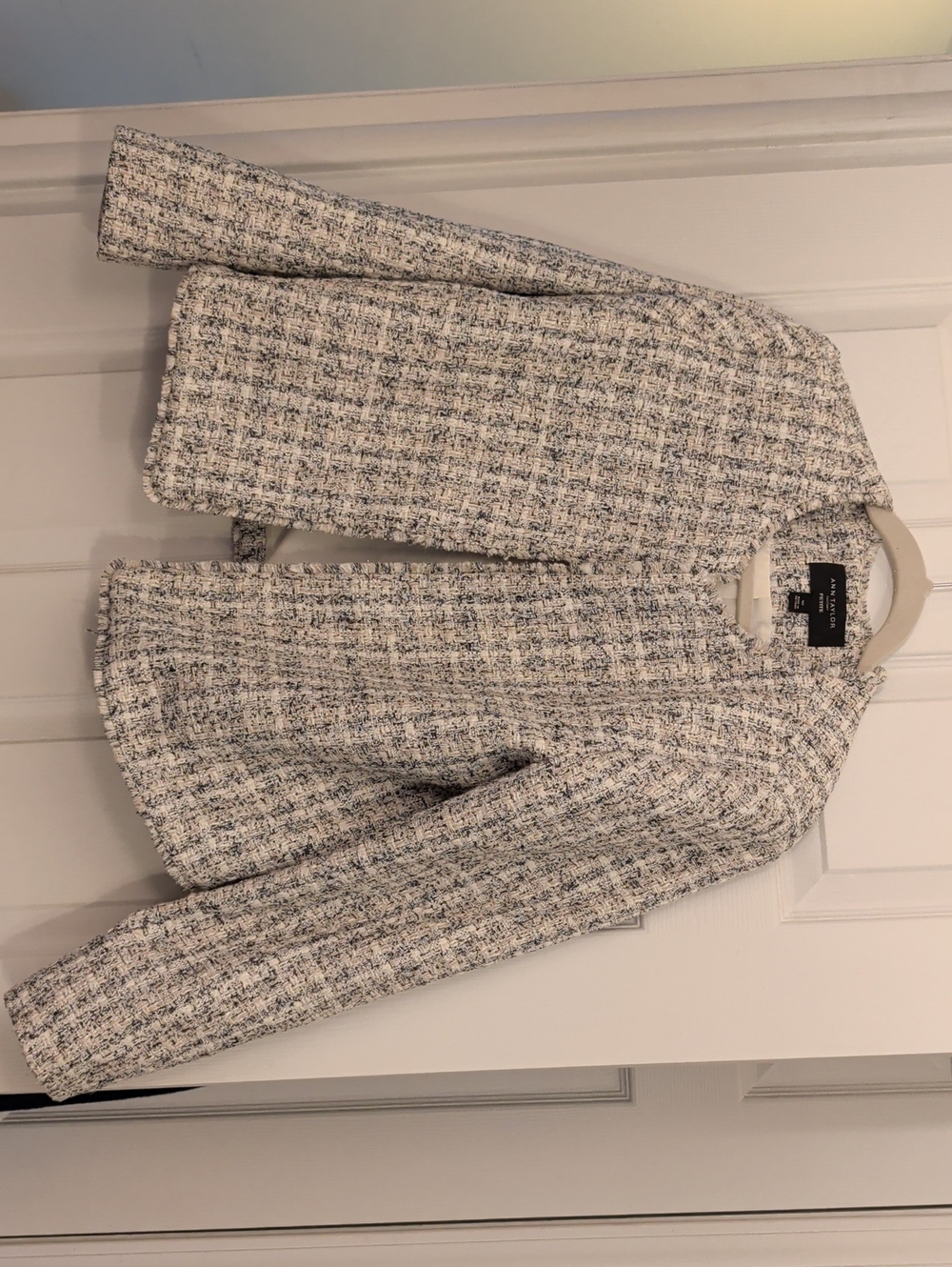 EUC Ann Taylor Factory Tweed Blazer 16P